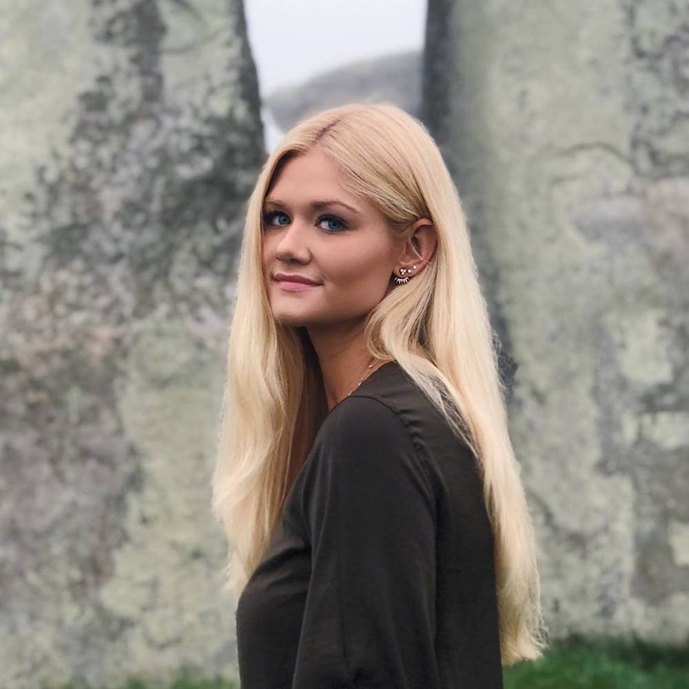 Meet your Posher, Hannah